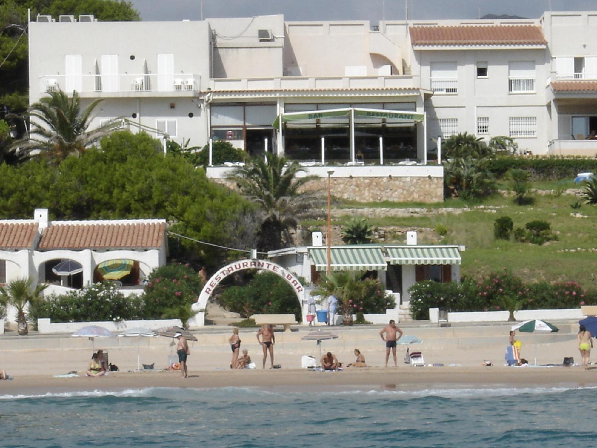 Hotel Llorca Platja de l'Almadrava Exterior photo
