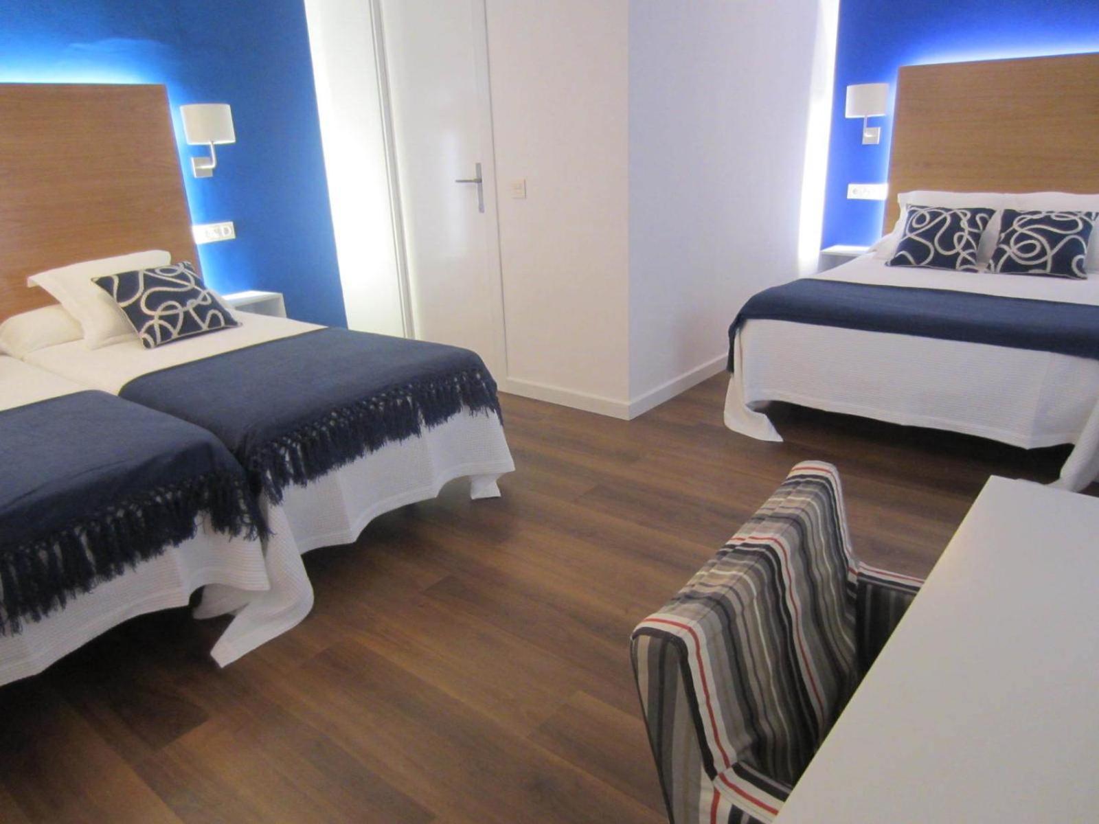 Hotel Llorca Platja de l'Almadrava Room photo