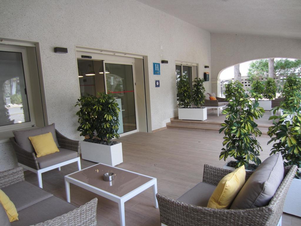 Hotel Llorca Platja de l'Almadrava Exterior photo